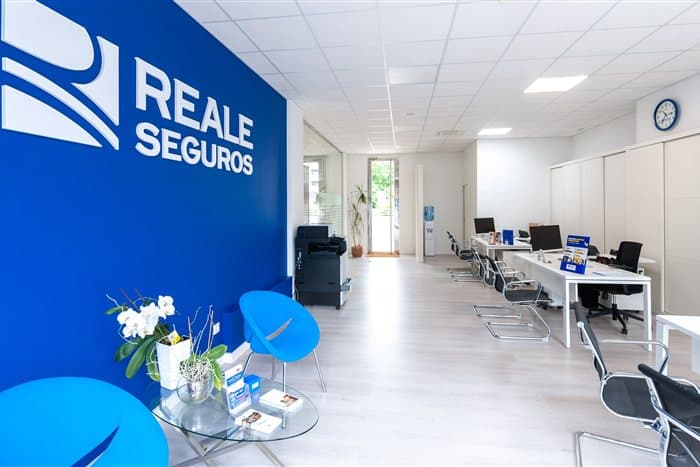 Oficina de la correduría de seguros Casal & Amoedo en Pontevedra